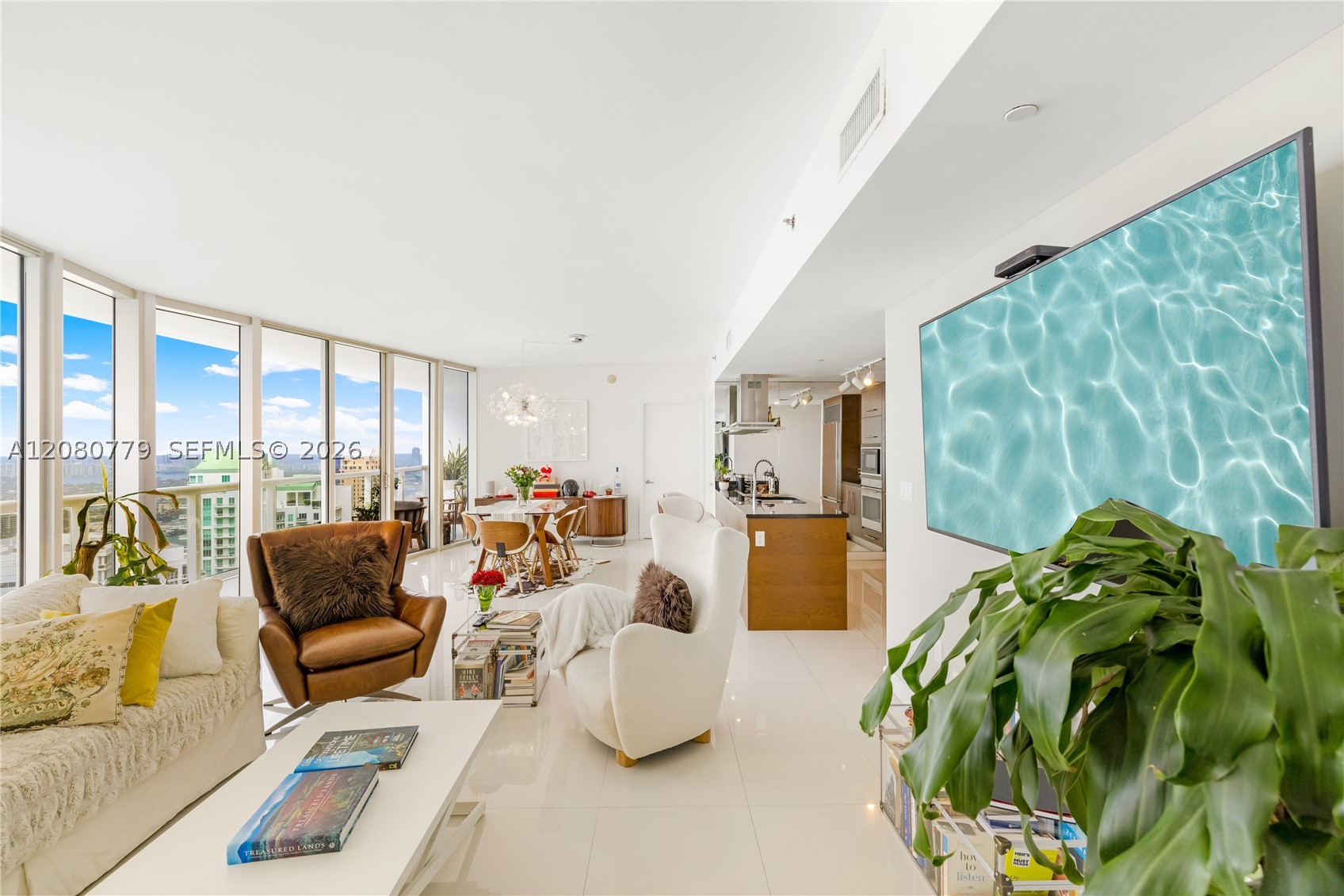 495 Brickell Ave #4704, Miami FL 33131