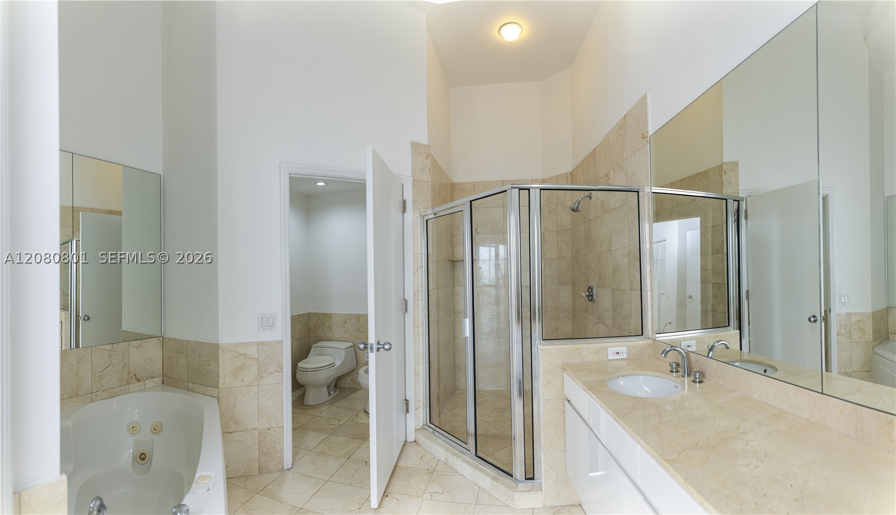 808 Brickell Key Dr #404, Miami FL 33131