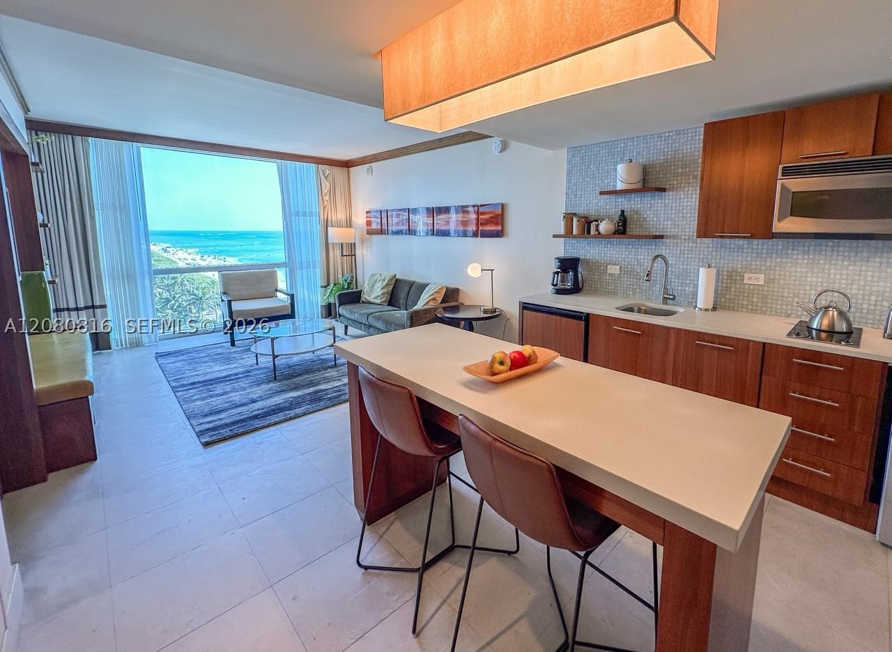 6801 Collins Ave #815 (door number), Miami Beach FL 33141