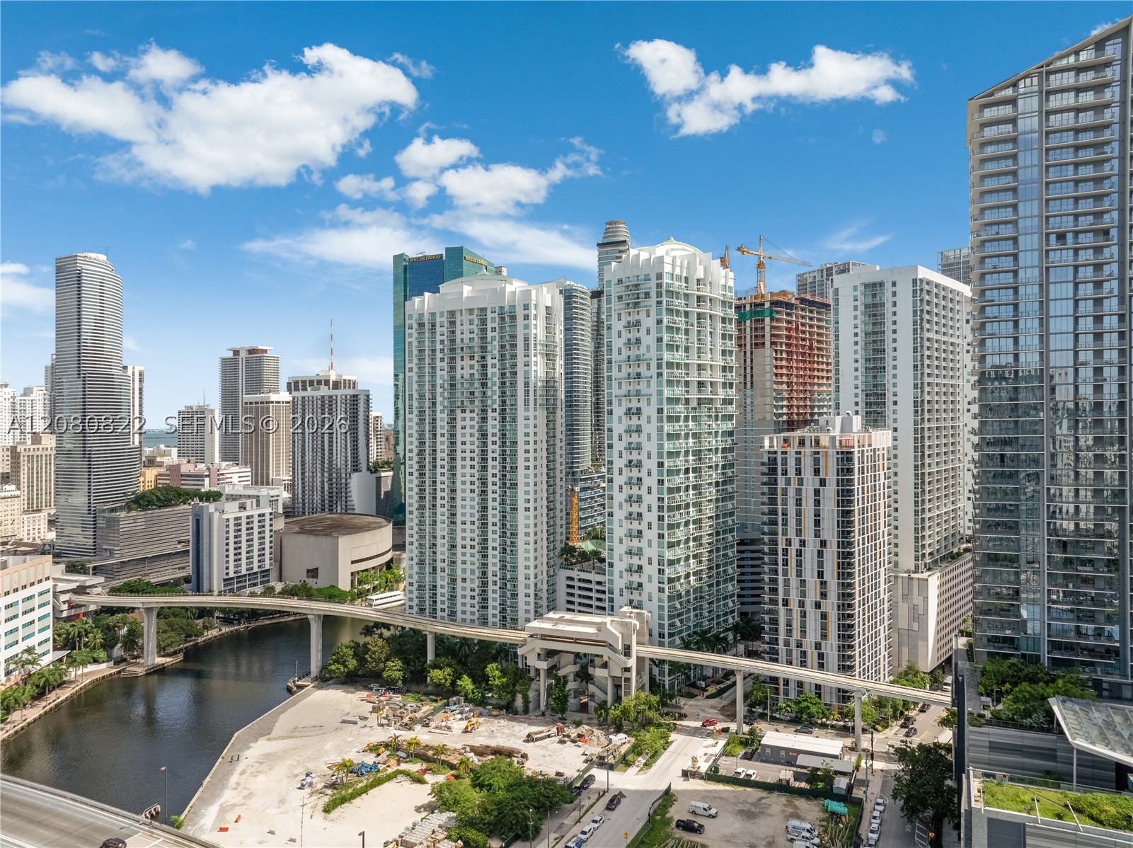 41 SE 5th St #1607, Miami FL 33131