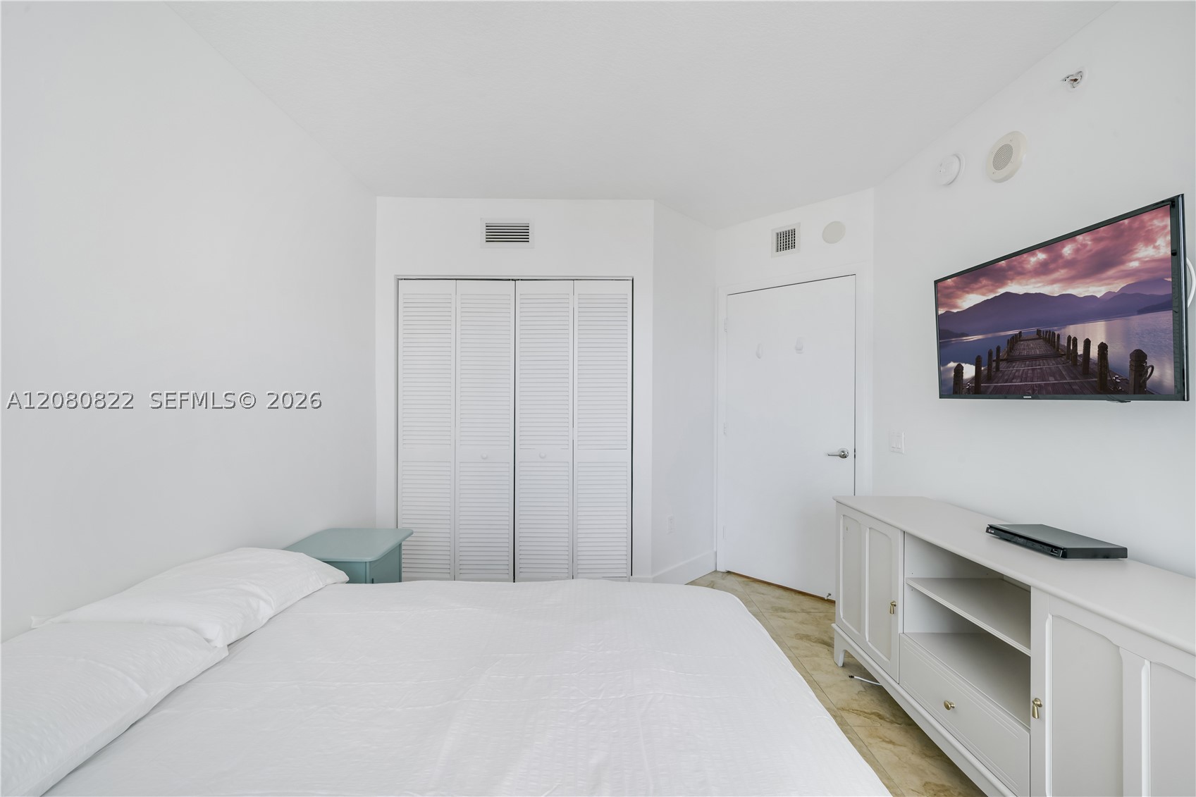 41 SE 5th St #1607, Miami FL 33131
