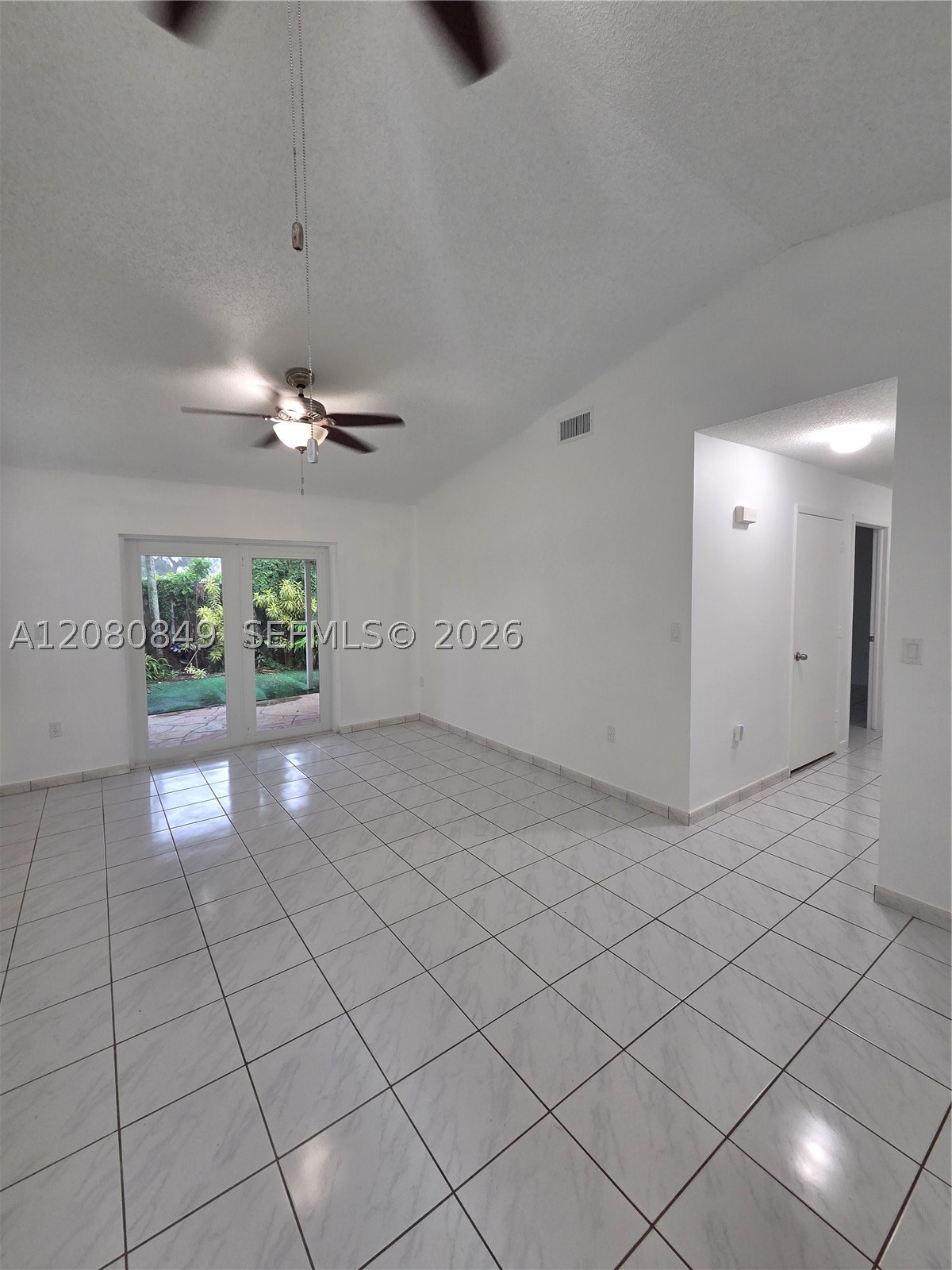 306 NW 114th Ave #3-101, Sweetwater FL 33172