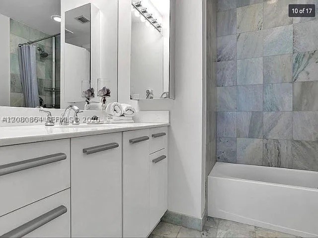 1050 Brickell Ave #208, Miami FL 33131