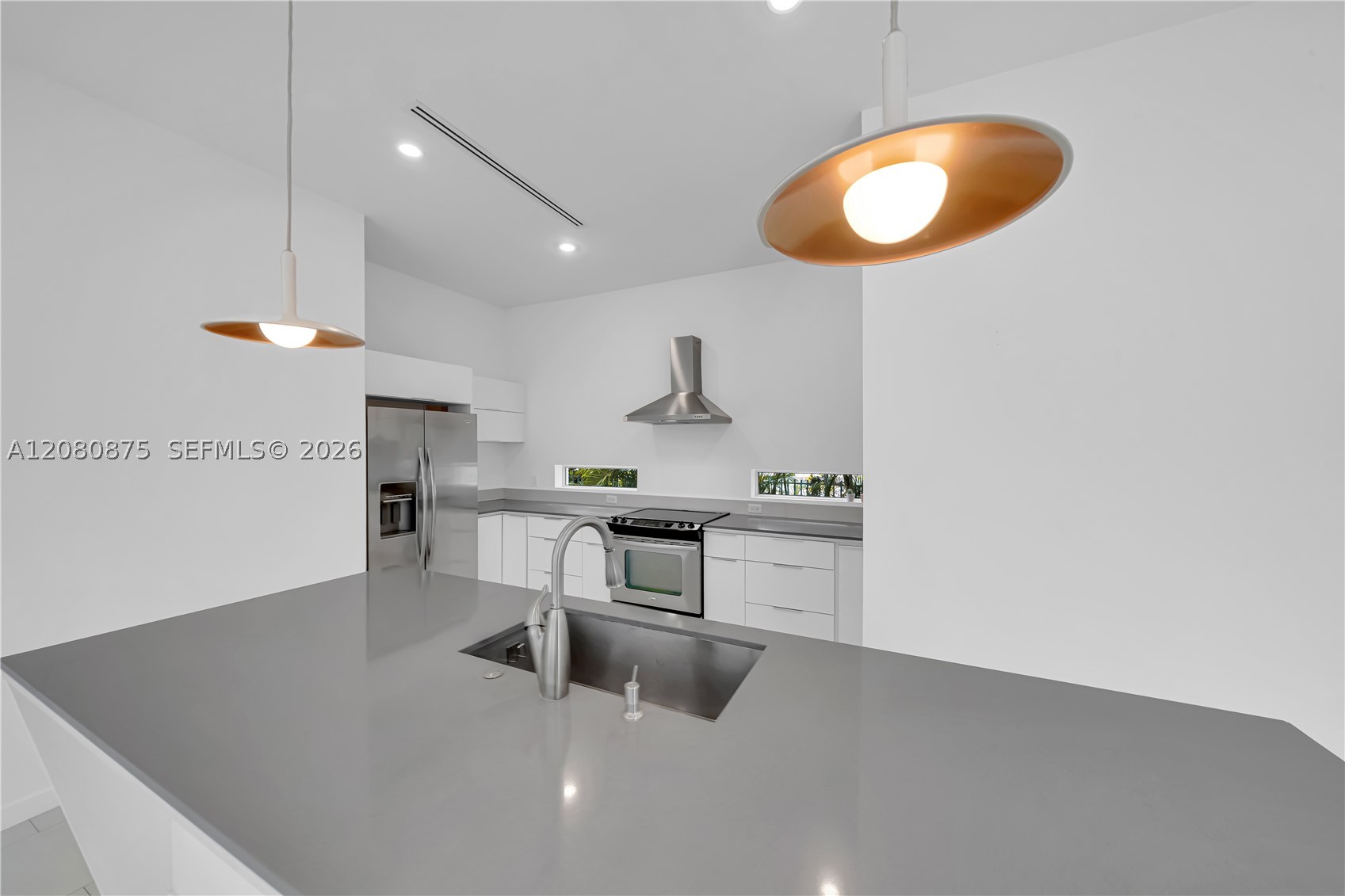 3253 Mcdonald St #3253, Miami FL 33133