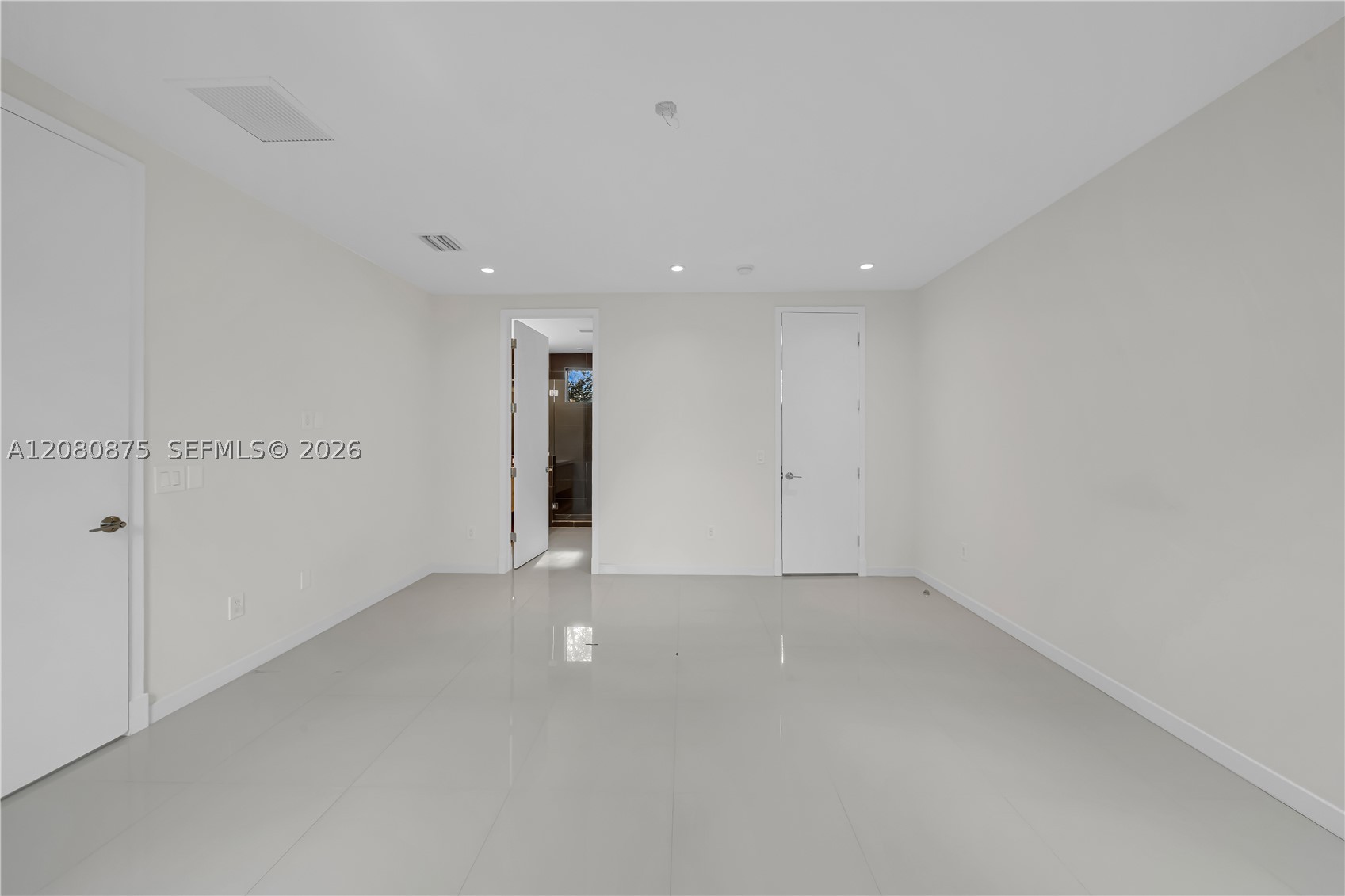 3253 Mcdonald St #3253, Miami FL 33133