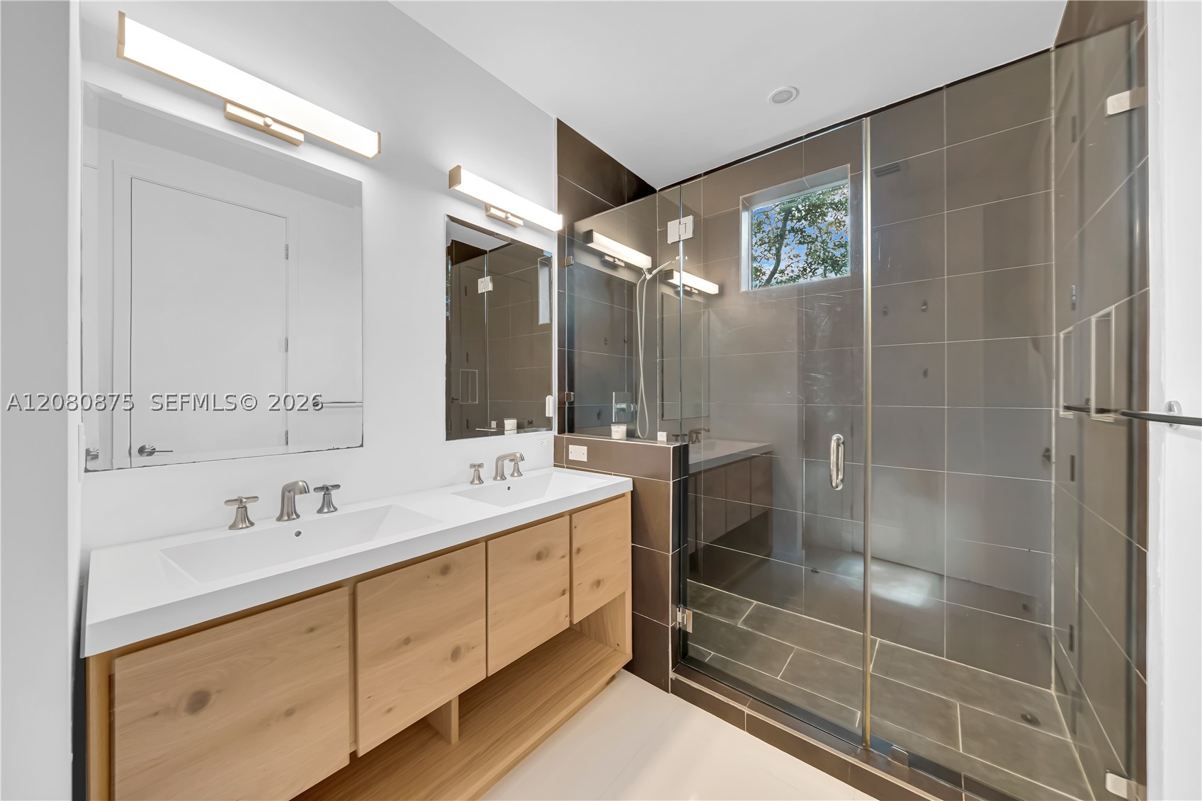 3253 Mcdonald St #3253, Miami FL 33133