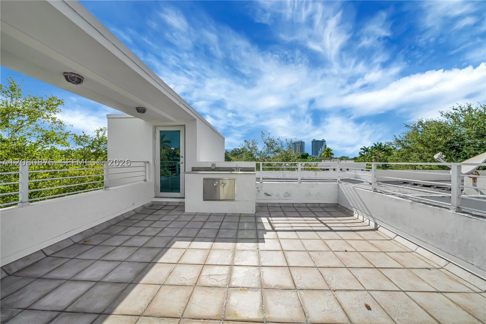 3253 Mcdonald St #3253, Miami FL 33133