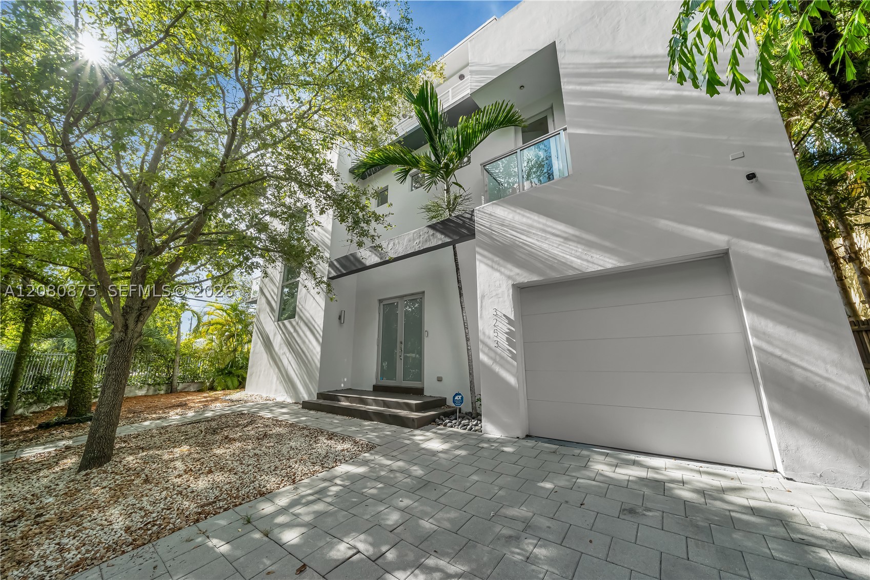 3253 Mcdonald St #3253, Miami FL 33133