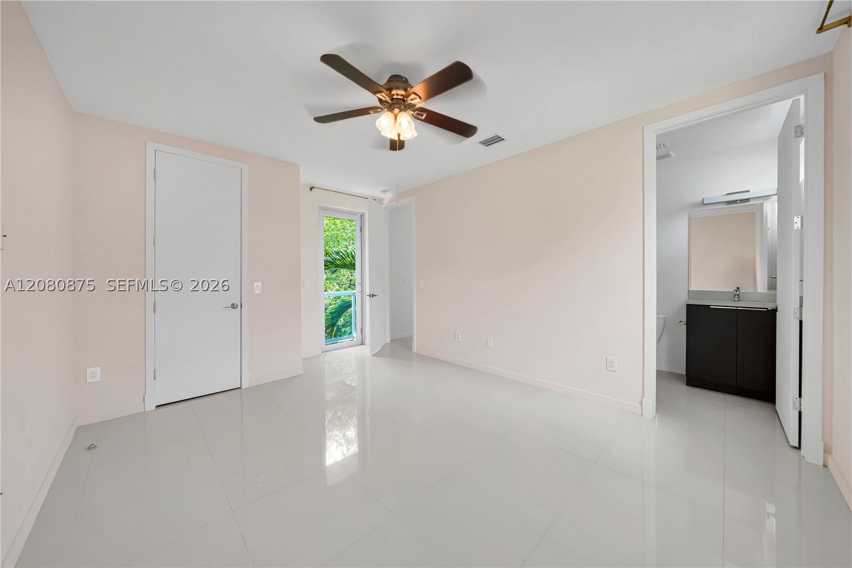 3253 Mcdonald St #3253, Miami FL 33133