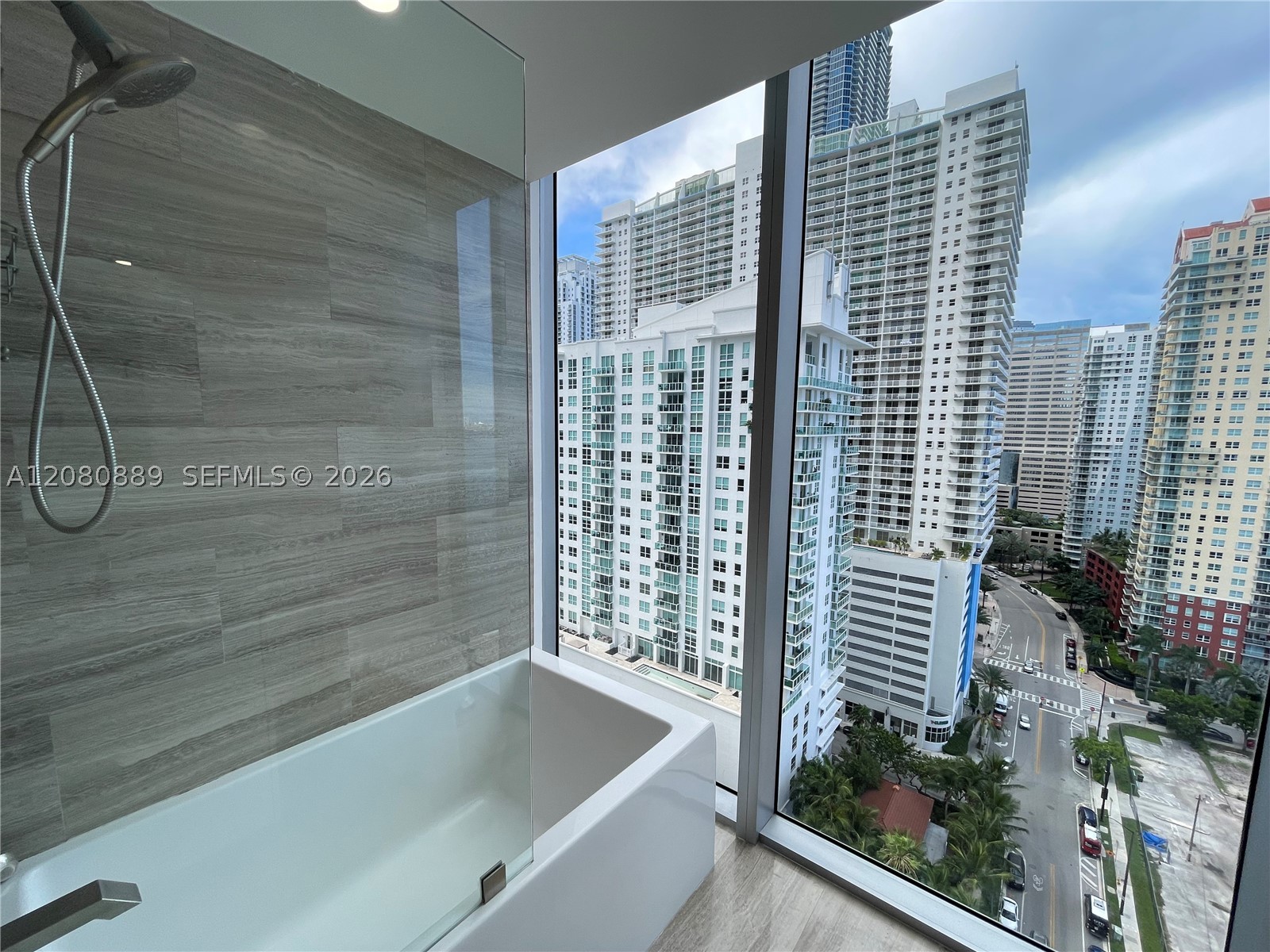 1300 Brickell Bay Dr #2010, Miami FL 33131