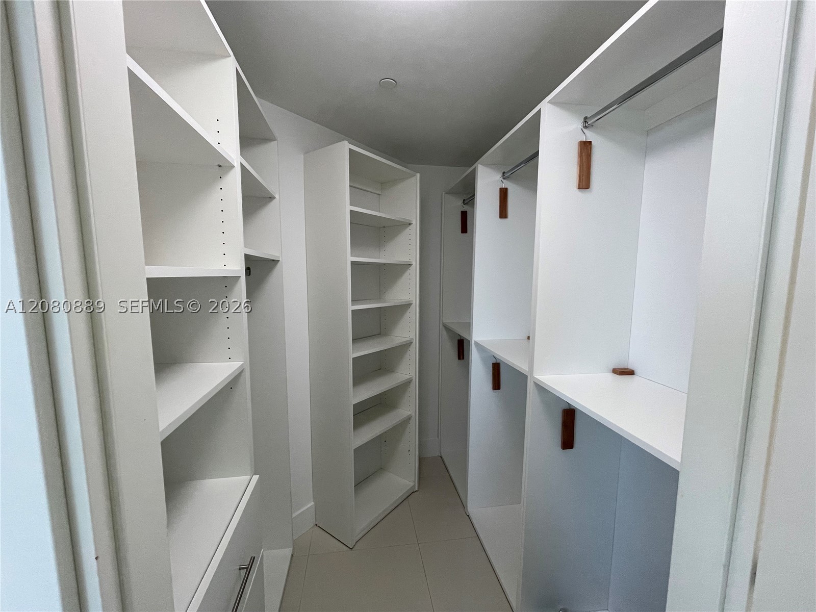 1300 Brickell Bay Dr #2010, Miami FL 33131