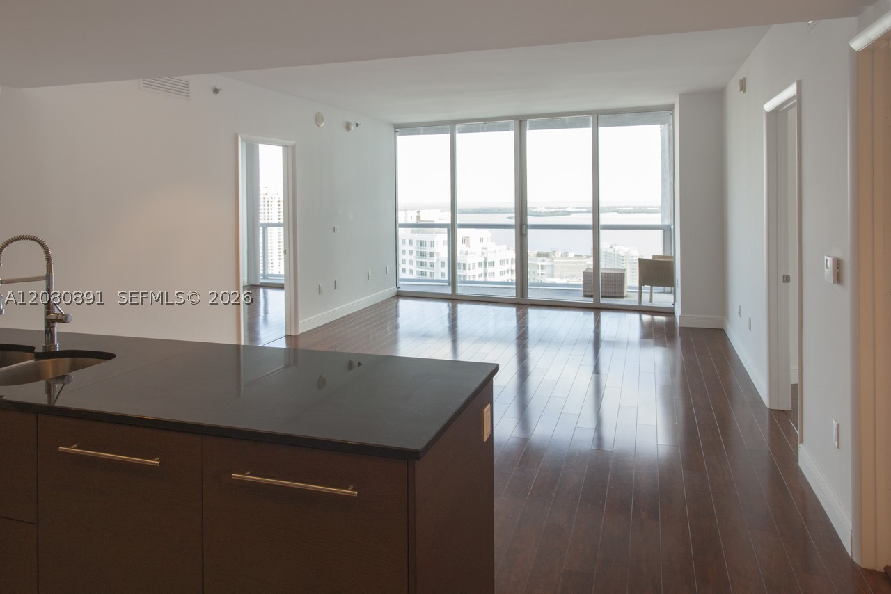 475 Brickell Ave #3507, Miami FL 33131