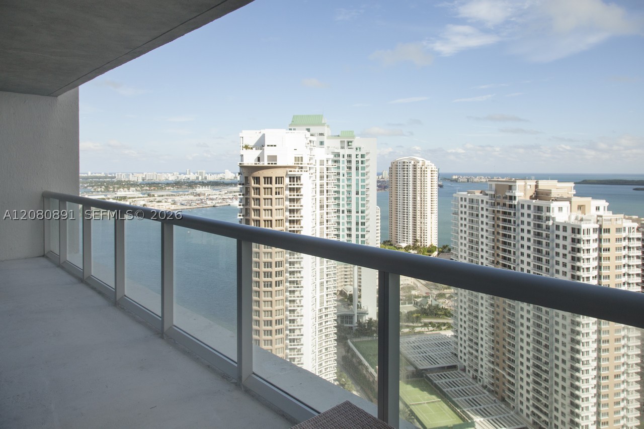 475 Brickell Ave #3507, Miami FL 33131