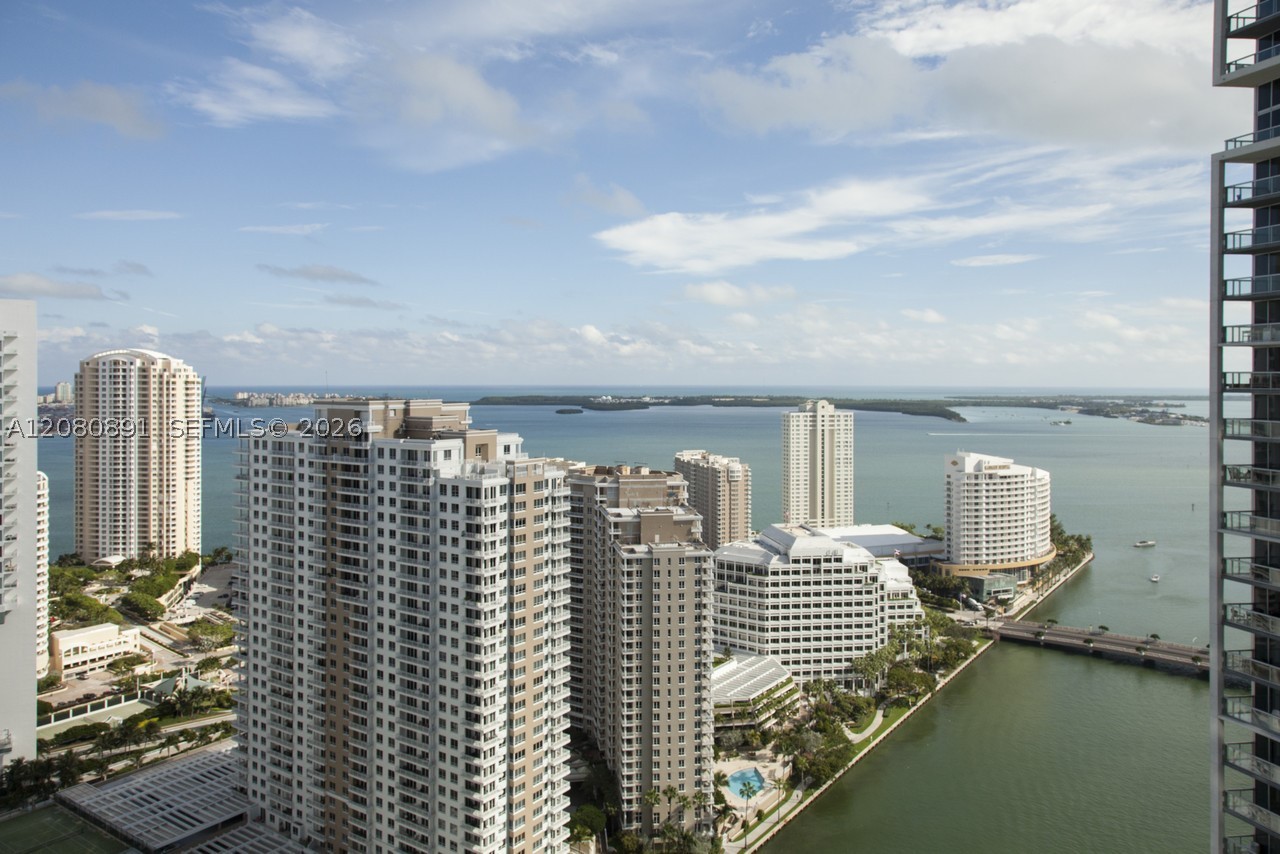 475 Brickell Ave #3507, Miami FL 33131