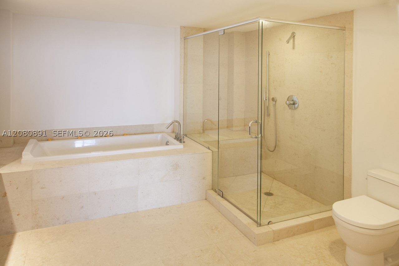 475 Brickell Ave #3507, Miami FL 33131
