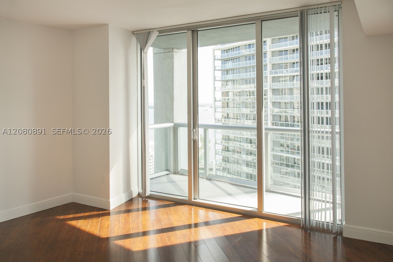 475 Brickell Ave #3507, Miami FL 33131