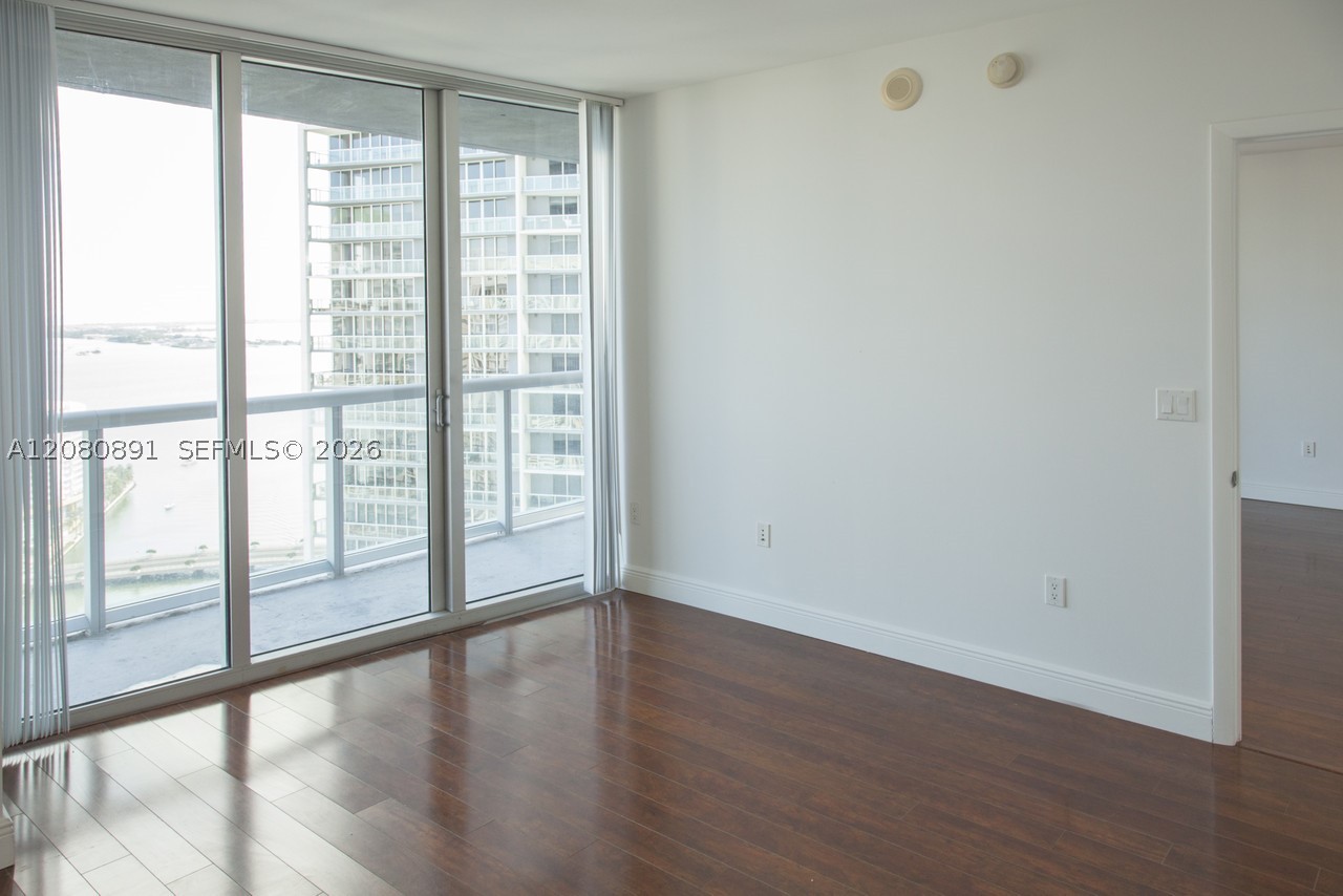 475 Brickell Ave #3507, Miami FL 33131