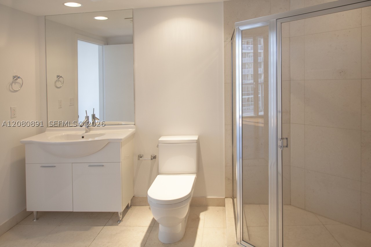 475 Brickell Ave #3507, Miami FL 33131