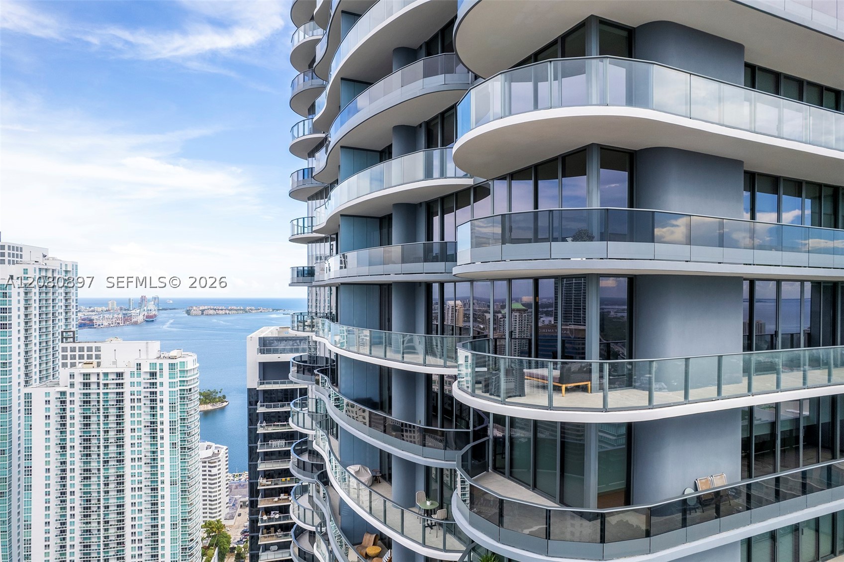 1000 Brickell Plz #PH5307, Miami FL 33131