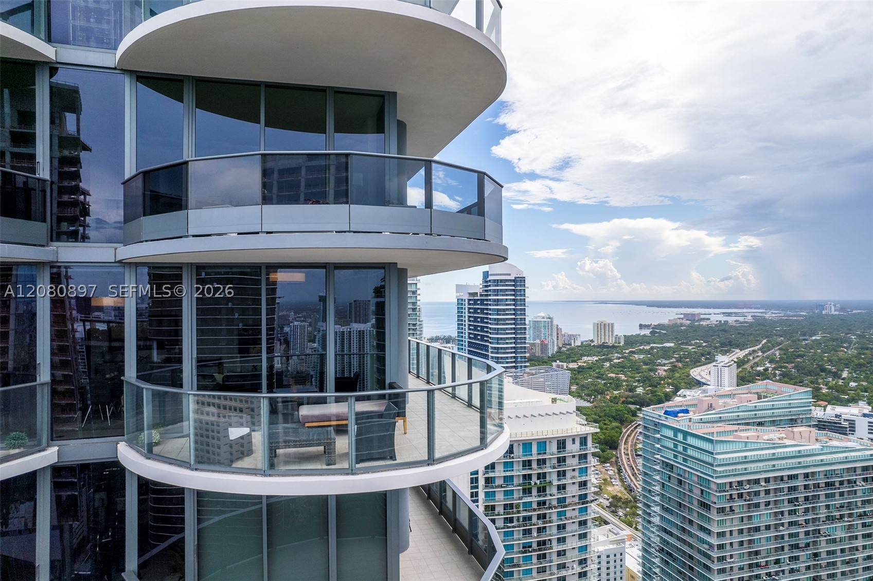 1000 Brickell Plz #PH5307, Miami FL 33131