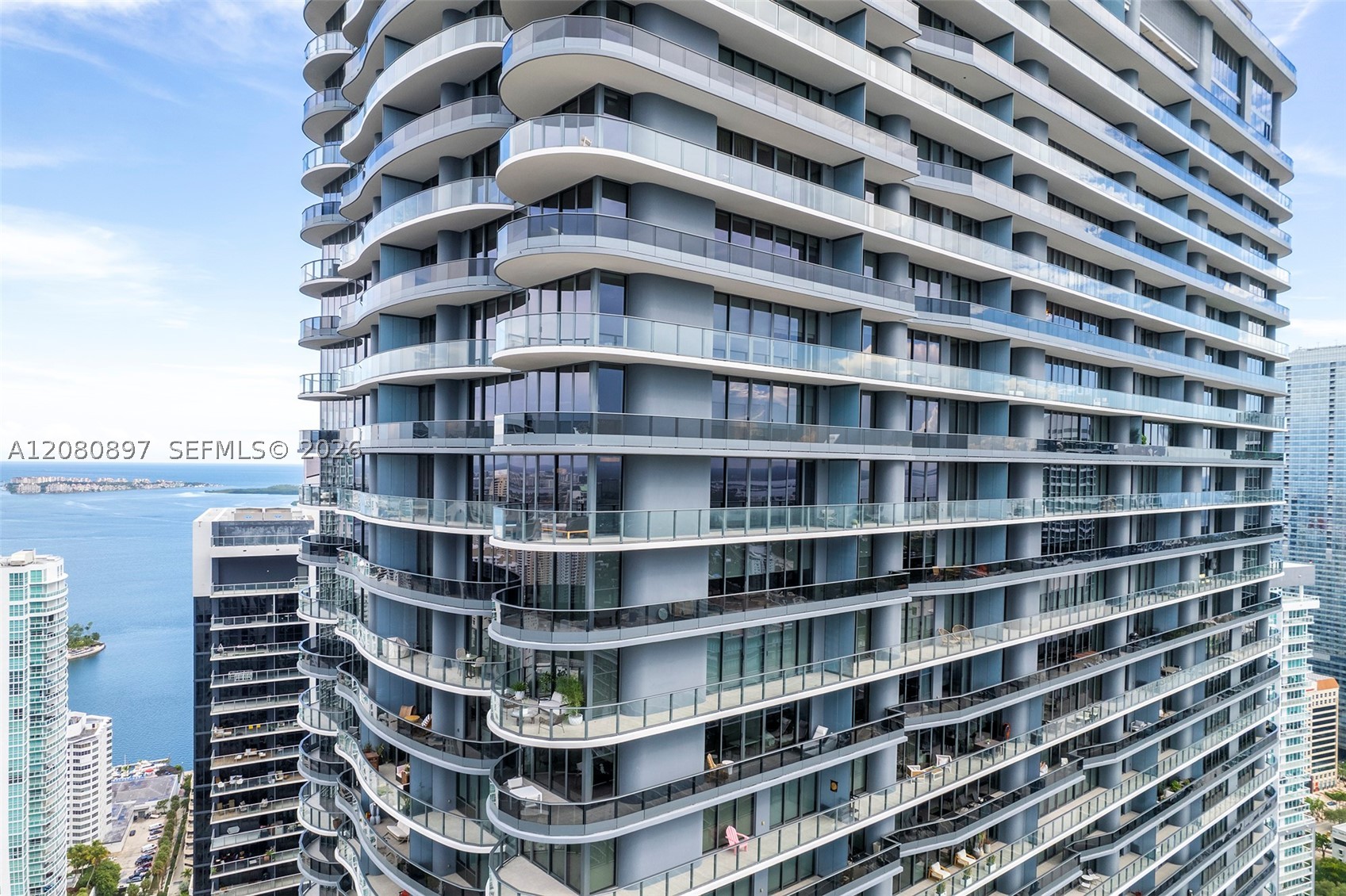1000 Brickell Plz #PH5307, Miami FL 33131