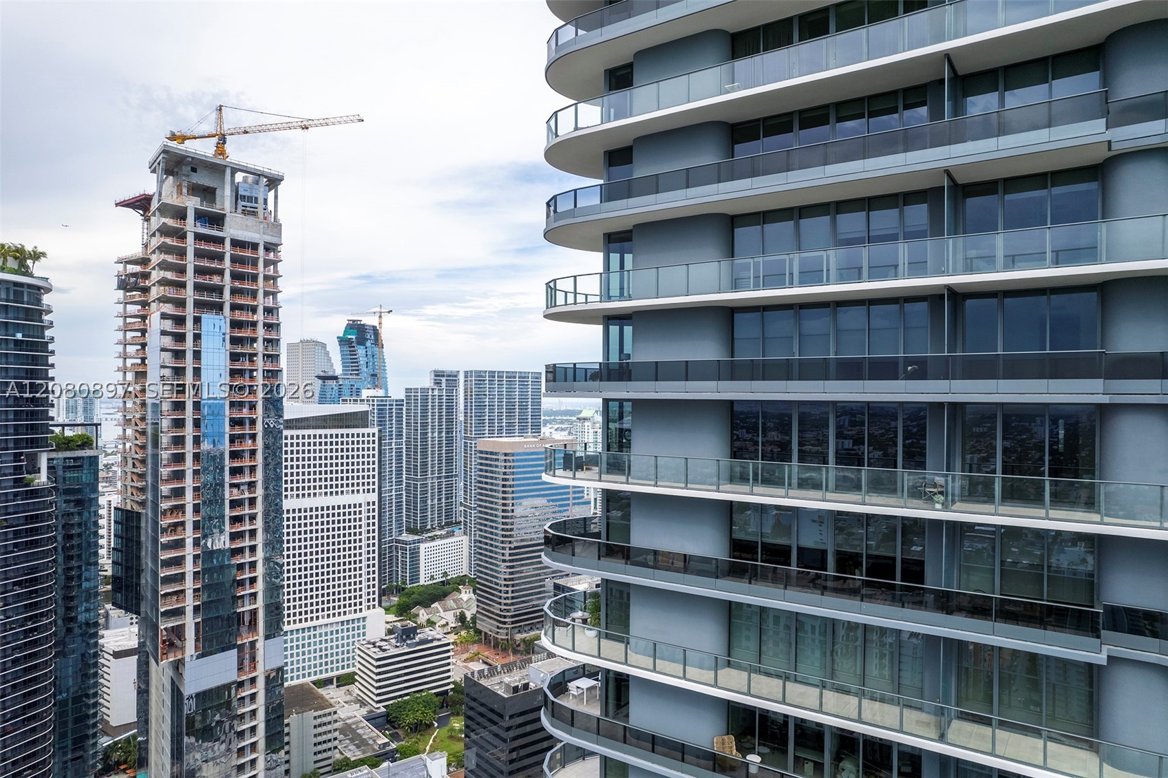 1000 Brickell Plz #PH5307, Miami FL 33131