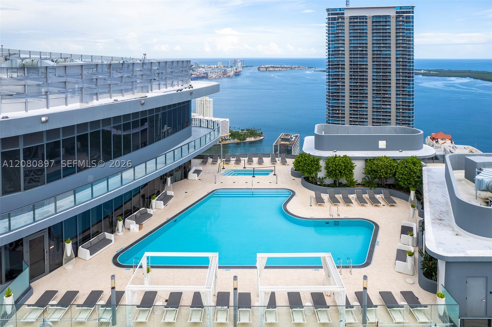 1000 Brickell Plz #PH5307, Miami FL 33131