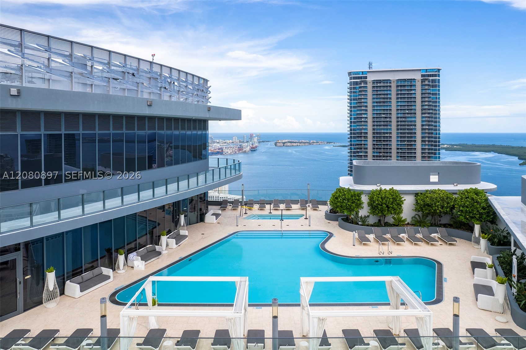 1000 Brickell Plz #PH5307, Miami FL 33131
