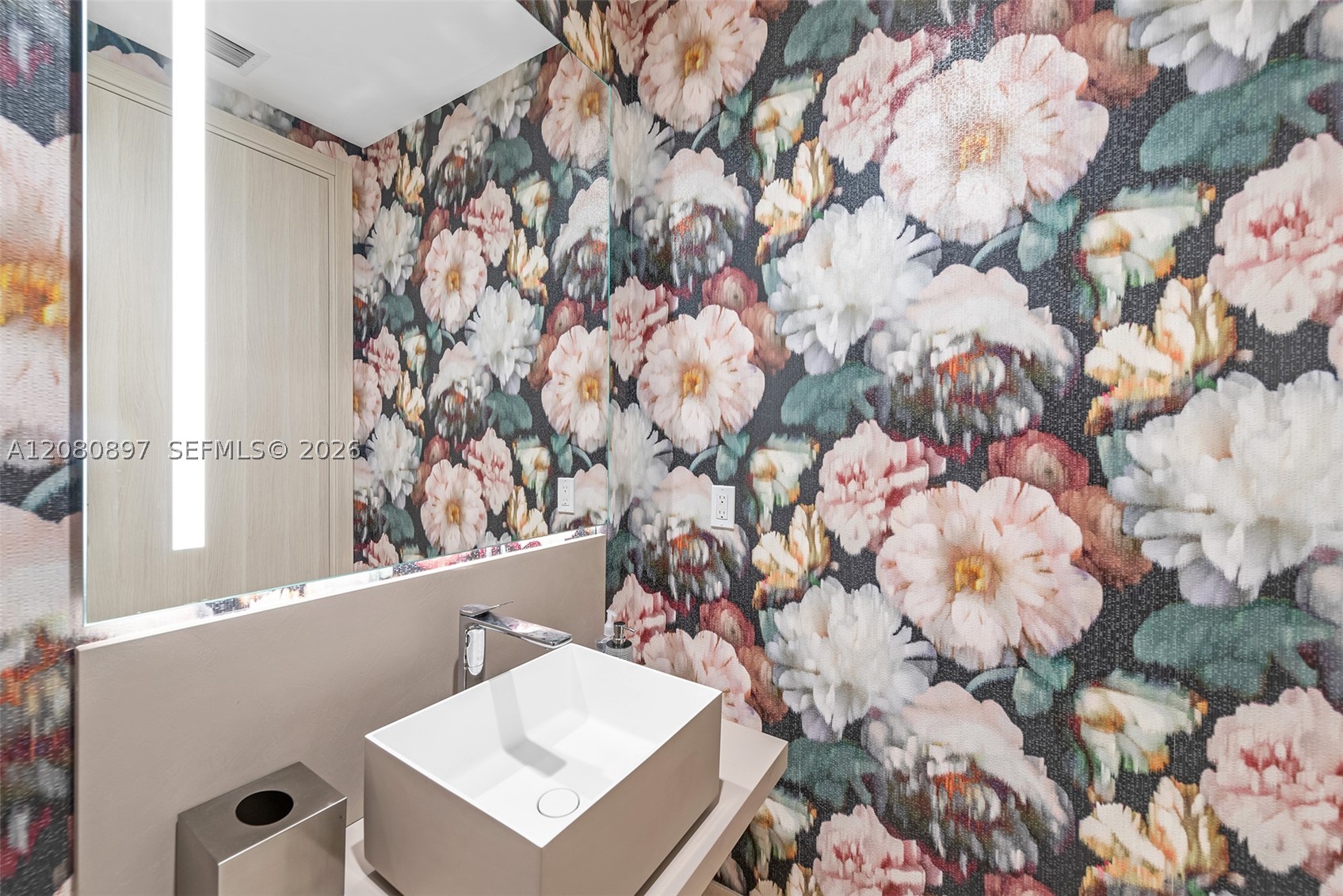 1000 Brickell Plz #PH5307, Miami FL 33131