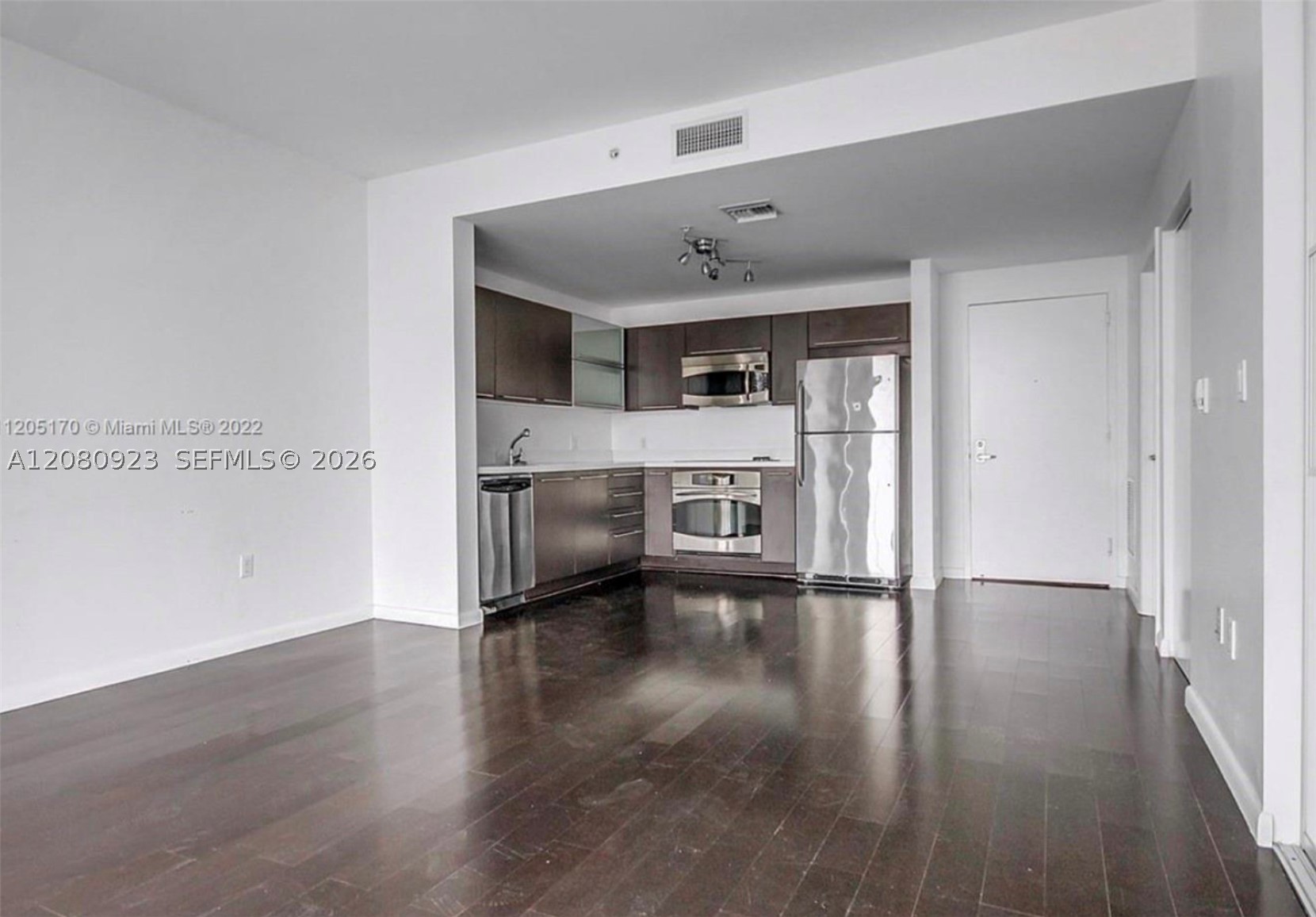 90 SW 3rd St #2210, Miami FL 33130