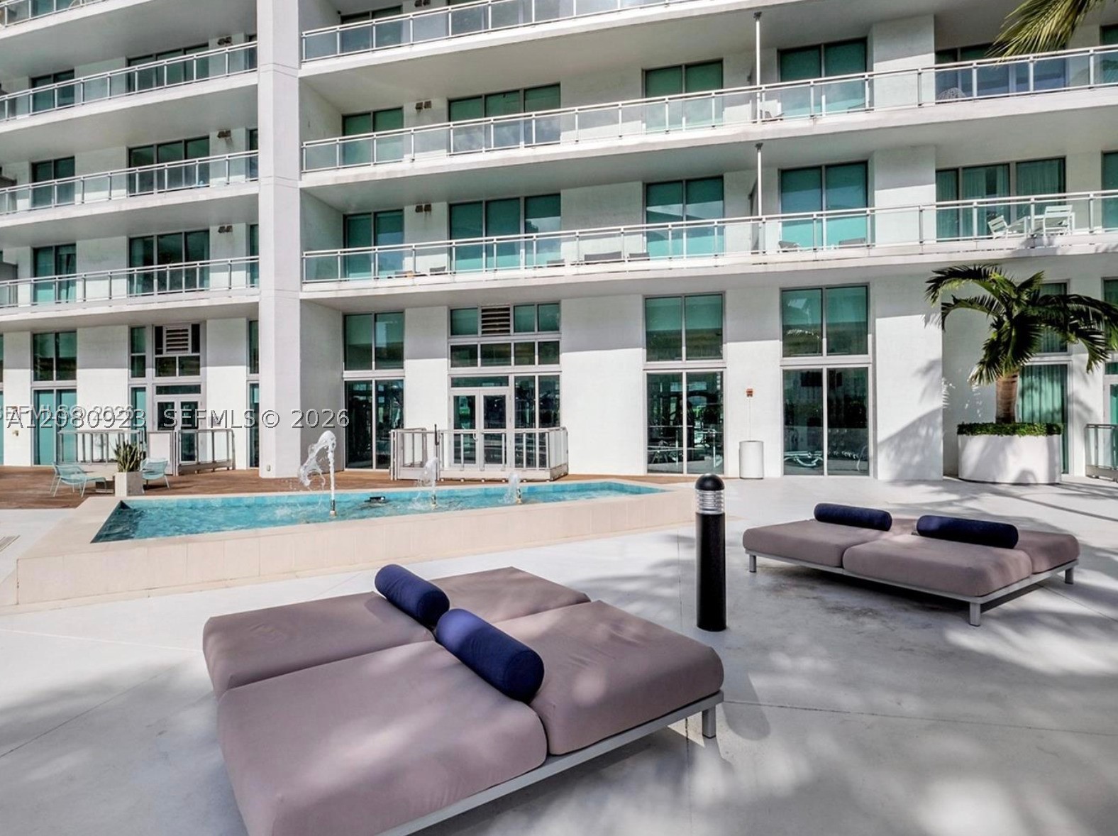 90 SW 3rd St #2210, Miami FL 33130