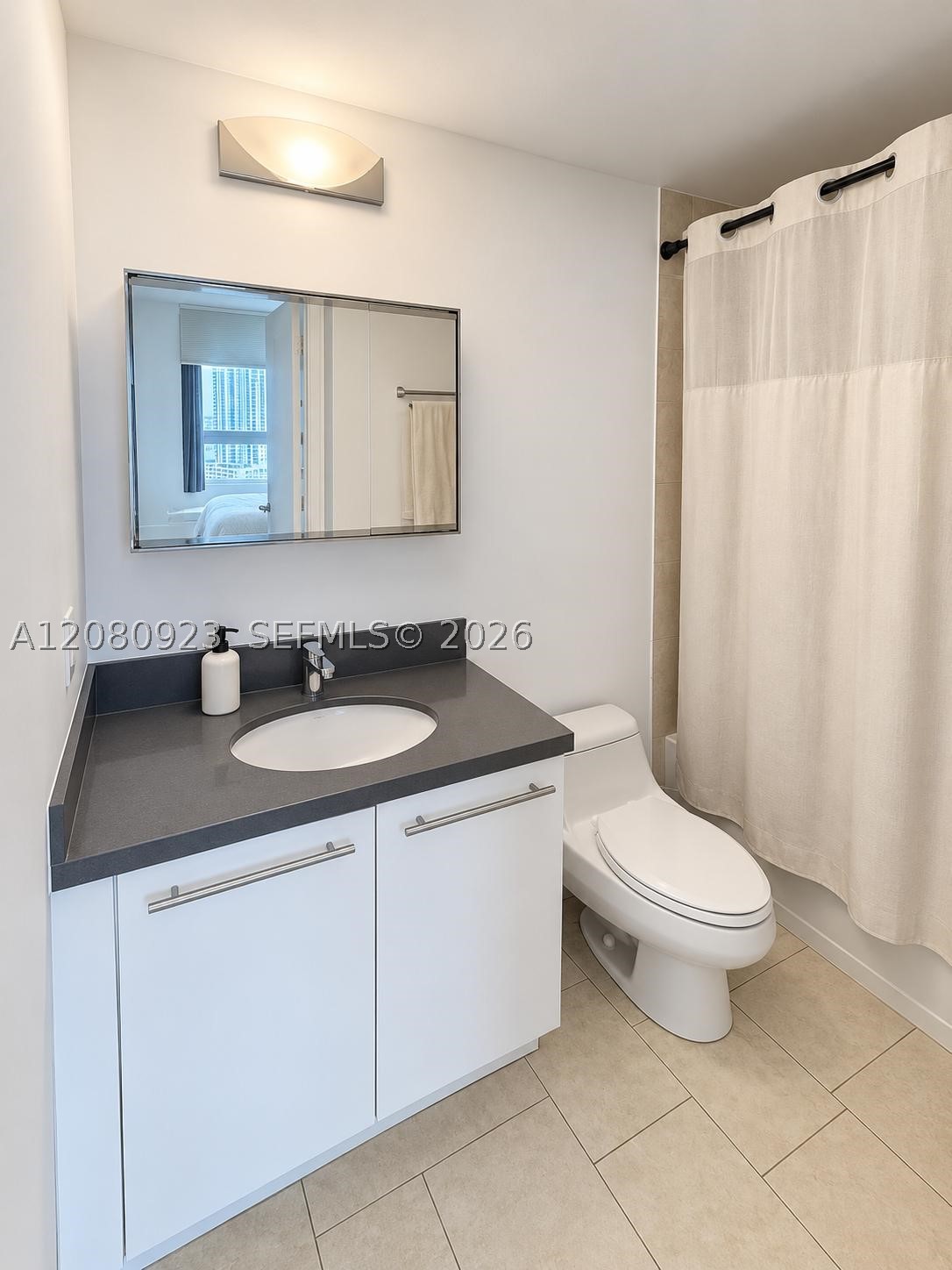 90 SW 3rd St #2210, Miami FL 33130