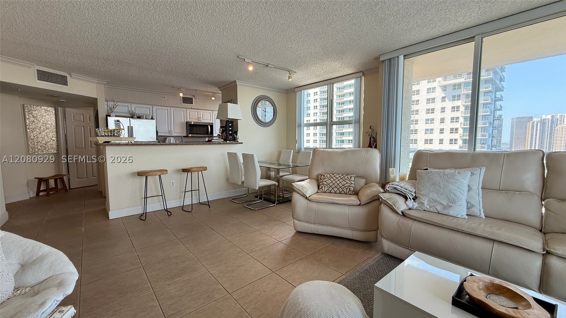 1155 Brickell Bay Dr #2310, Miami FL 33131