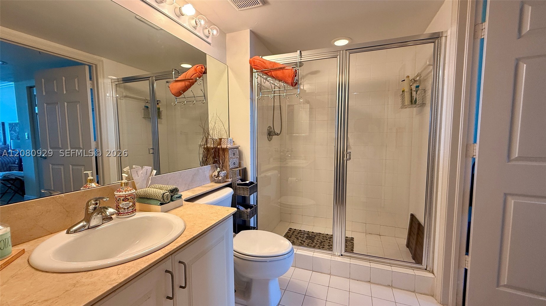 1155 Brickell Bay Dr #2310, Miami FL 33131