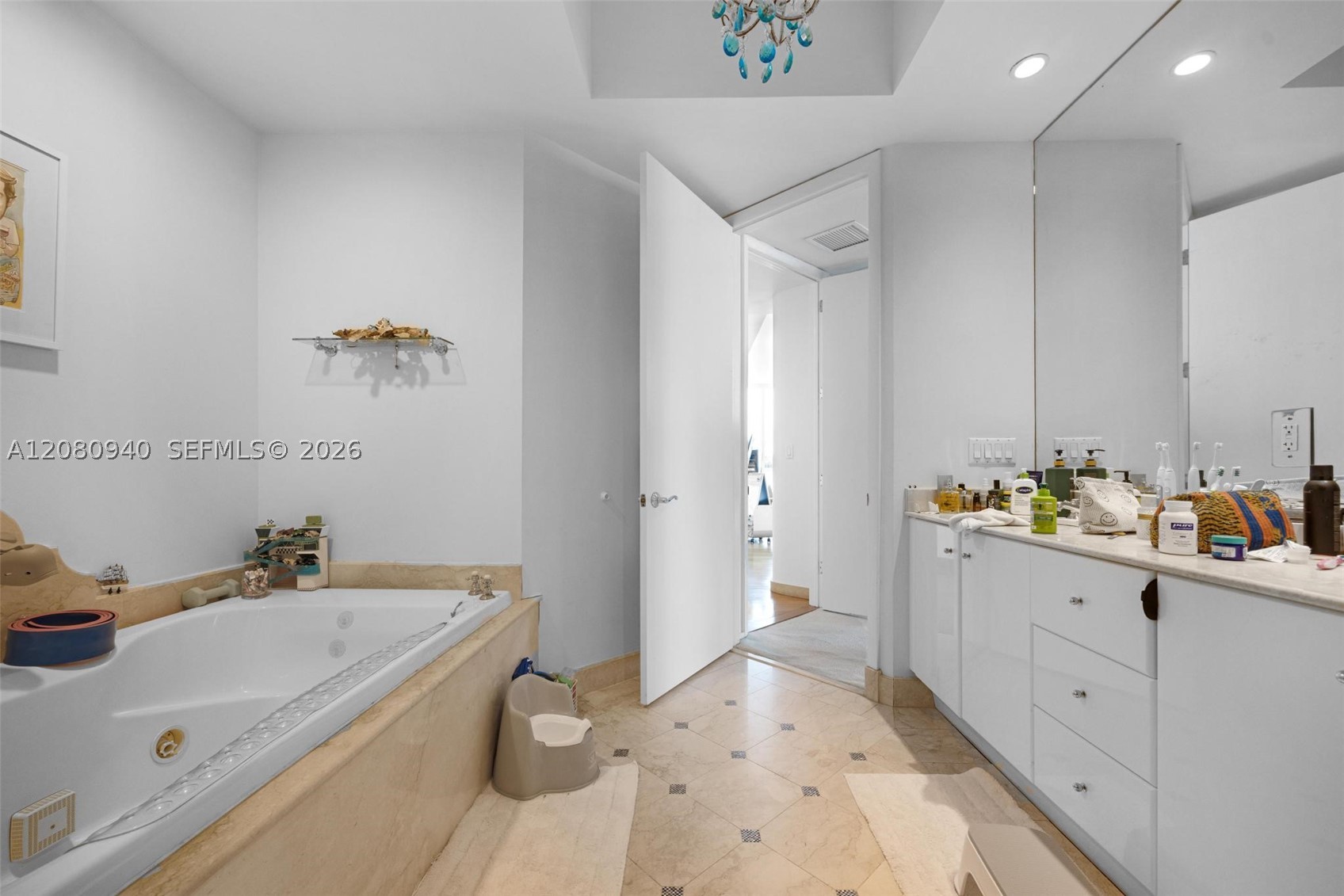 100 S Pointe Dr #1709, Miami Beach FL 33139