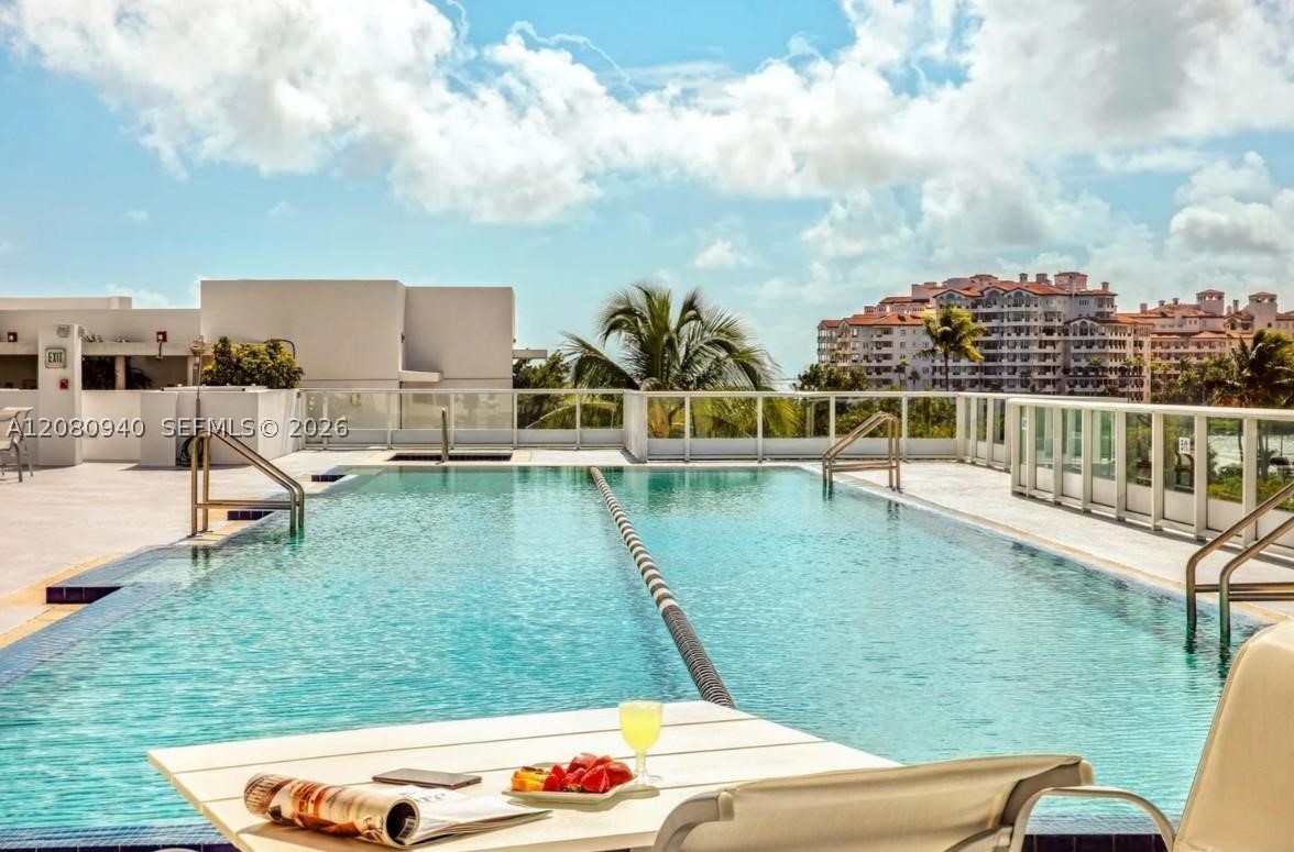 100 S Pointe Dr #1709, Miami Beach FL 33139