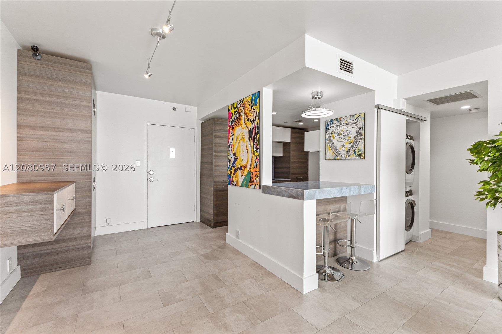 1000 West Ave #1518, Miami Beach FL 33139