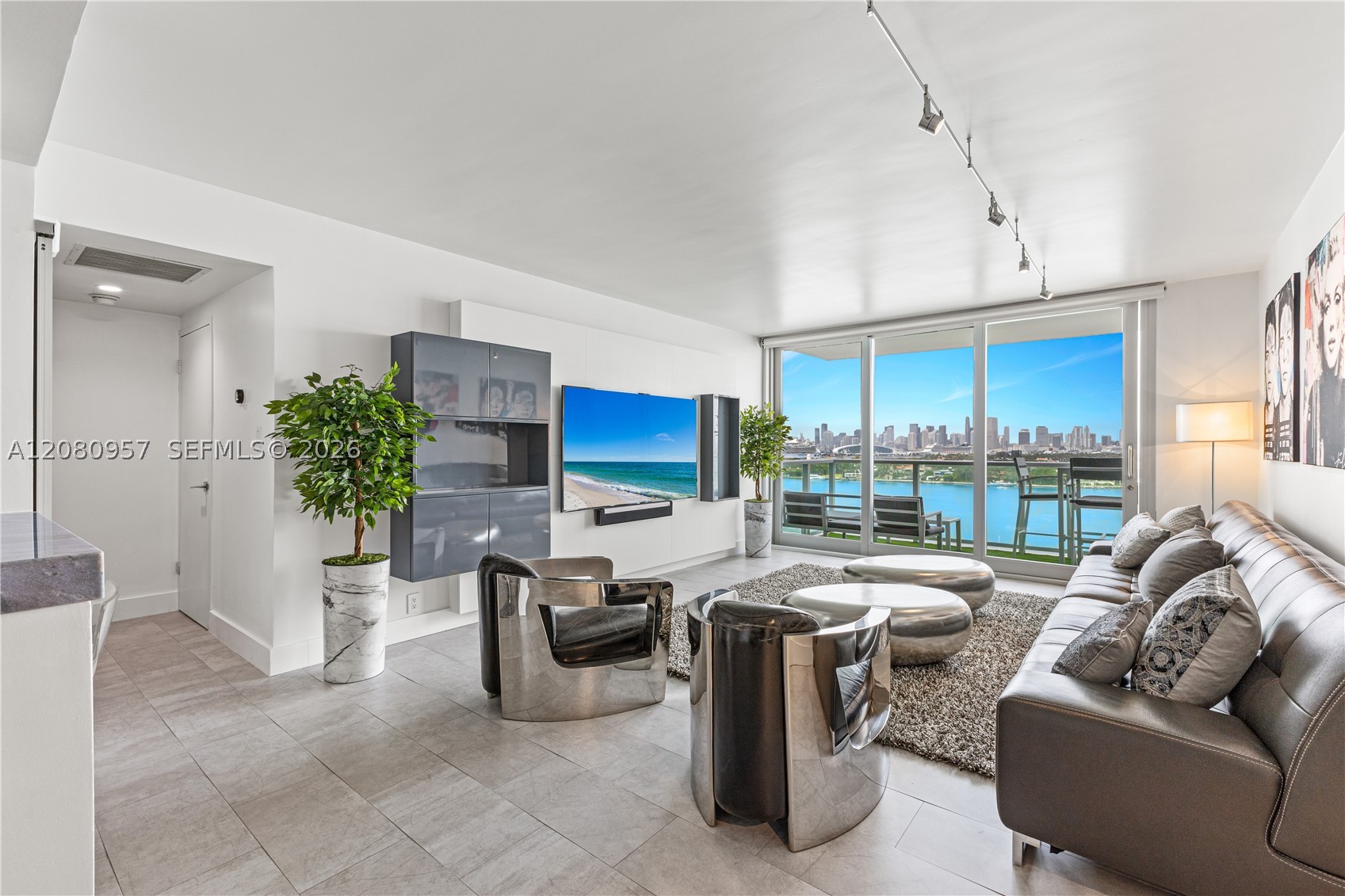 1000 West Ave #1518, Miami Beach FL 33139