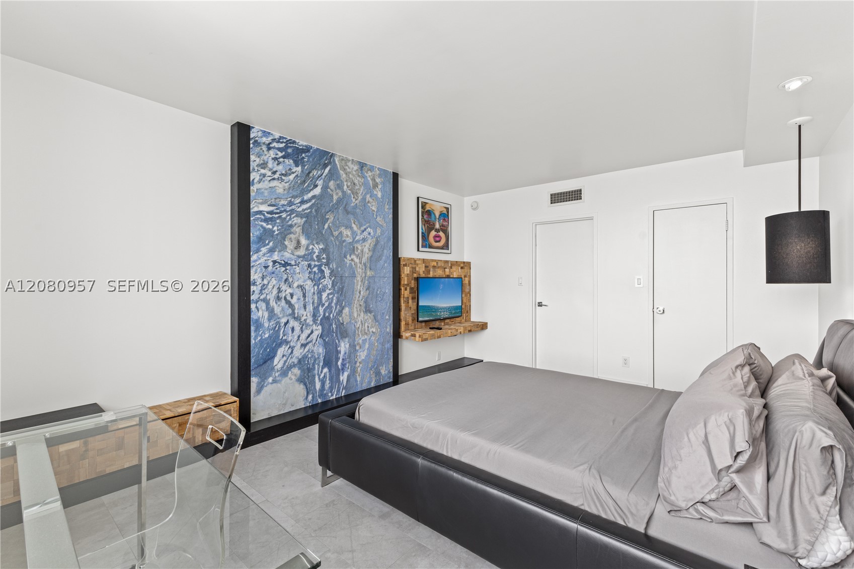 1000 West Ave #1518, Miami Beach FL 33139