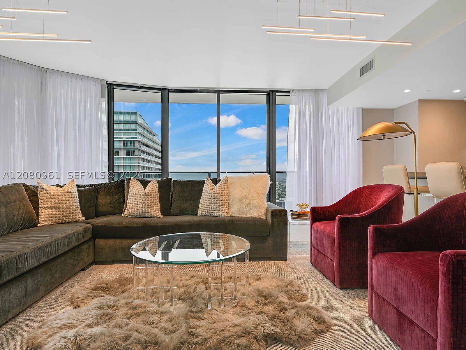 1000 Brickell Plz #3402, Miami FL 33131