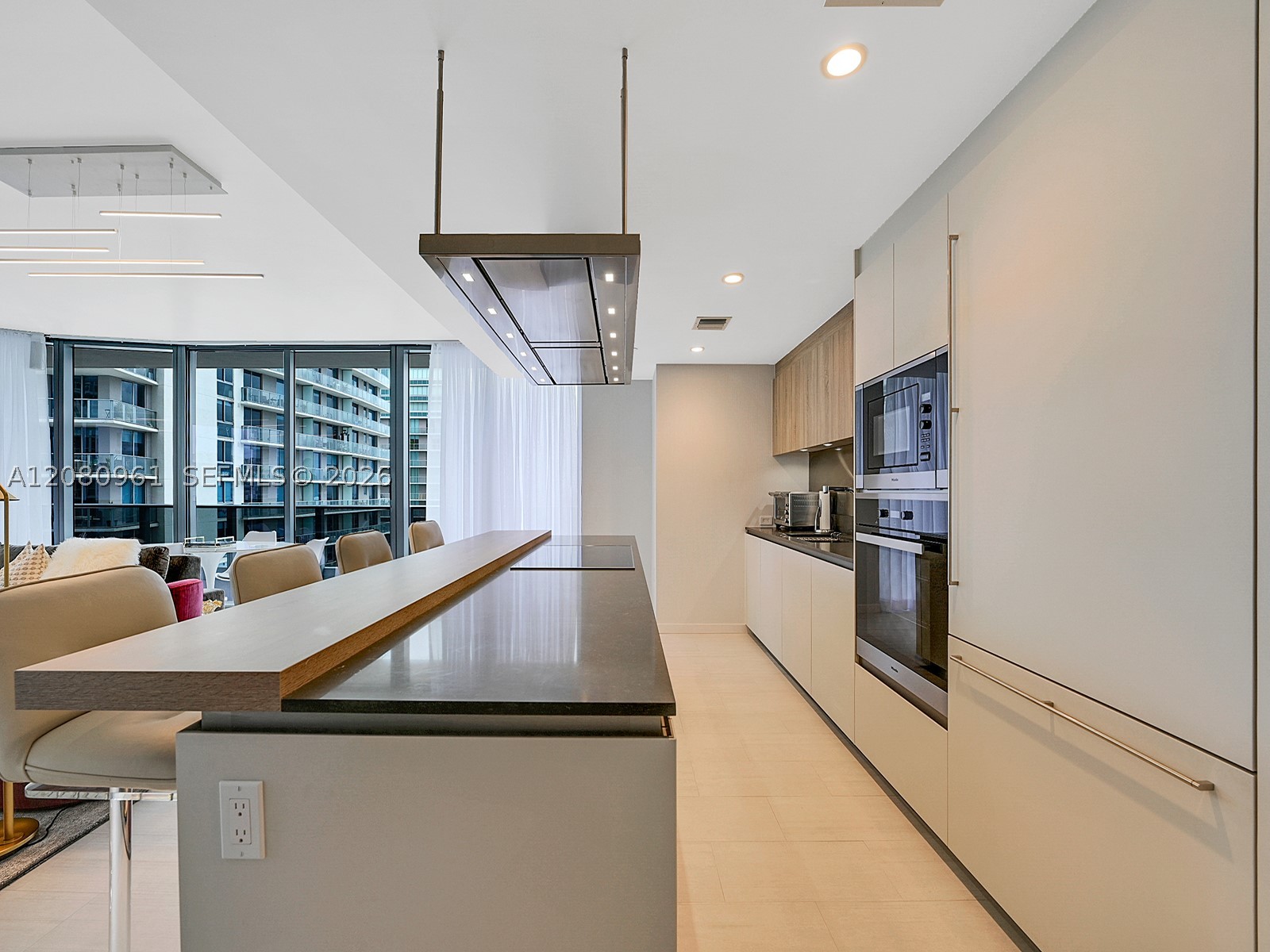 1000 Brickell Plz #3402, Miami FL 33131