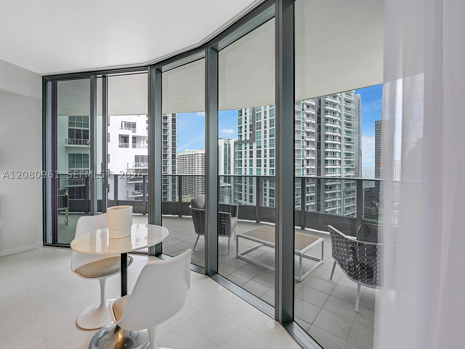 1000 Brickell Plz #3402, Miami FL 33131
