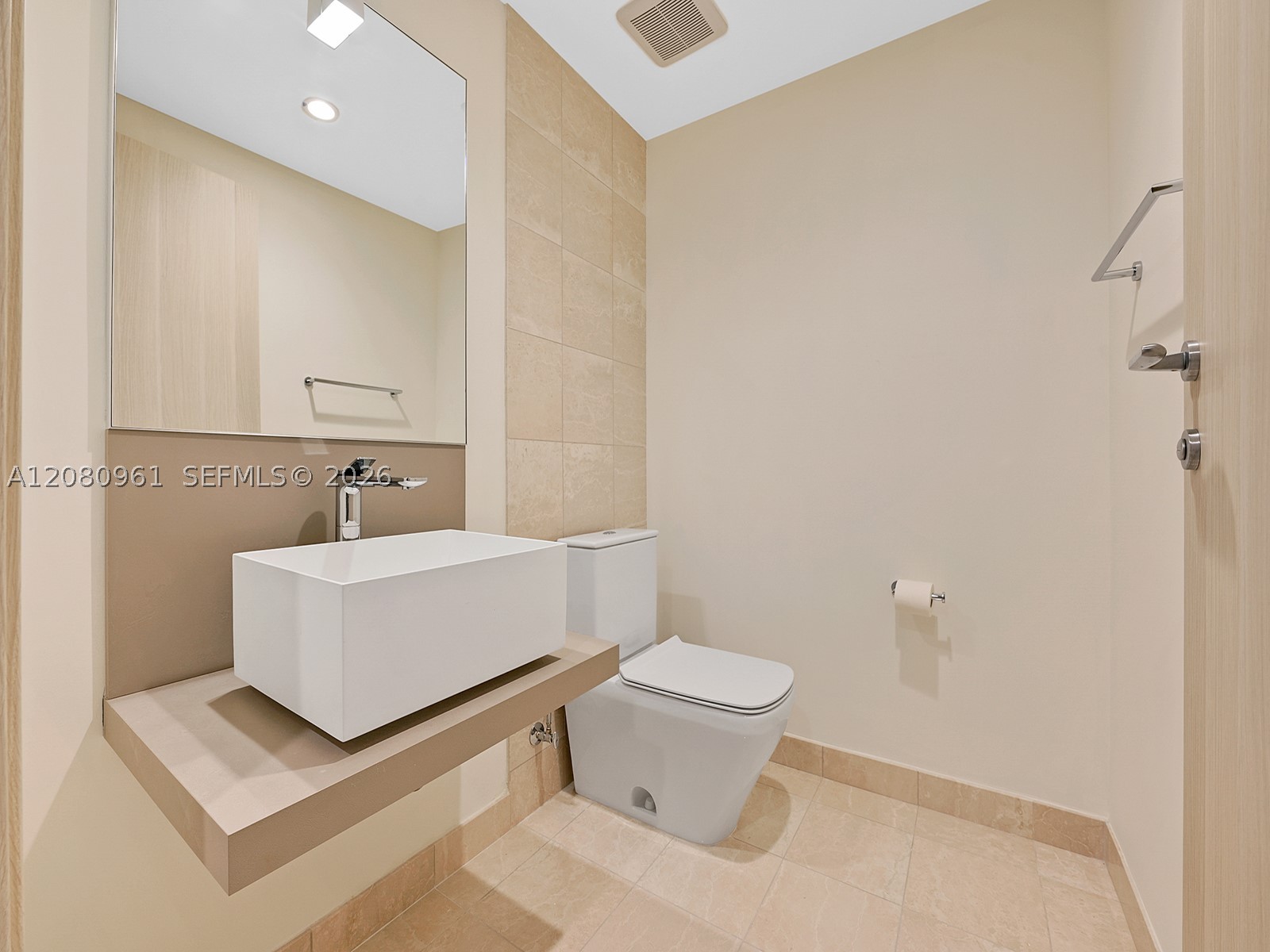 1000 Brickell Plz #3402, Miami FL 33131