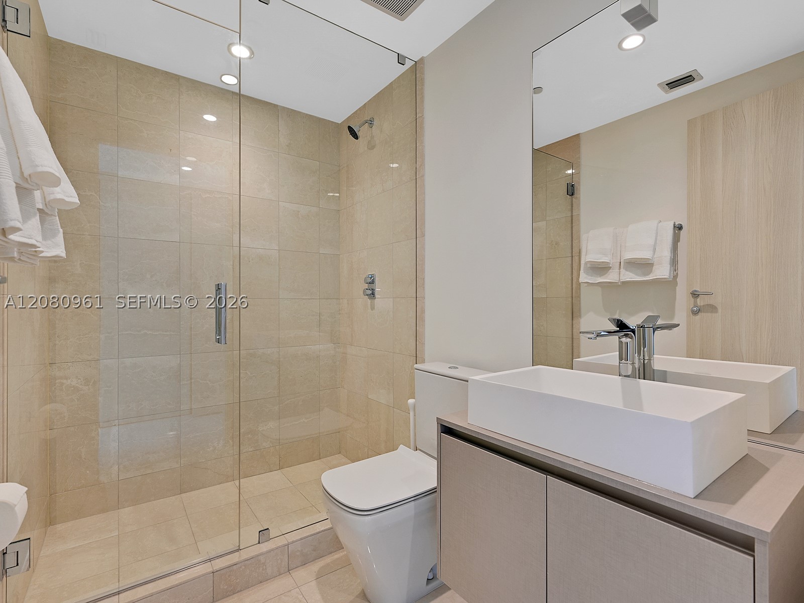 1000 Brickell Plz #3402, Miami FL 33131