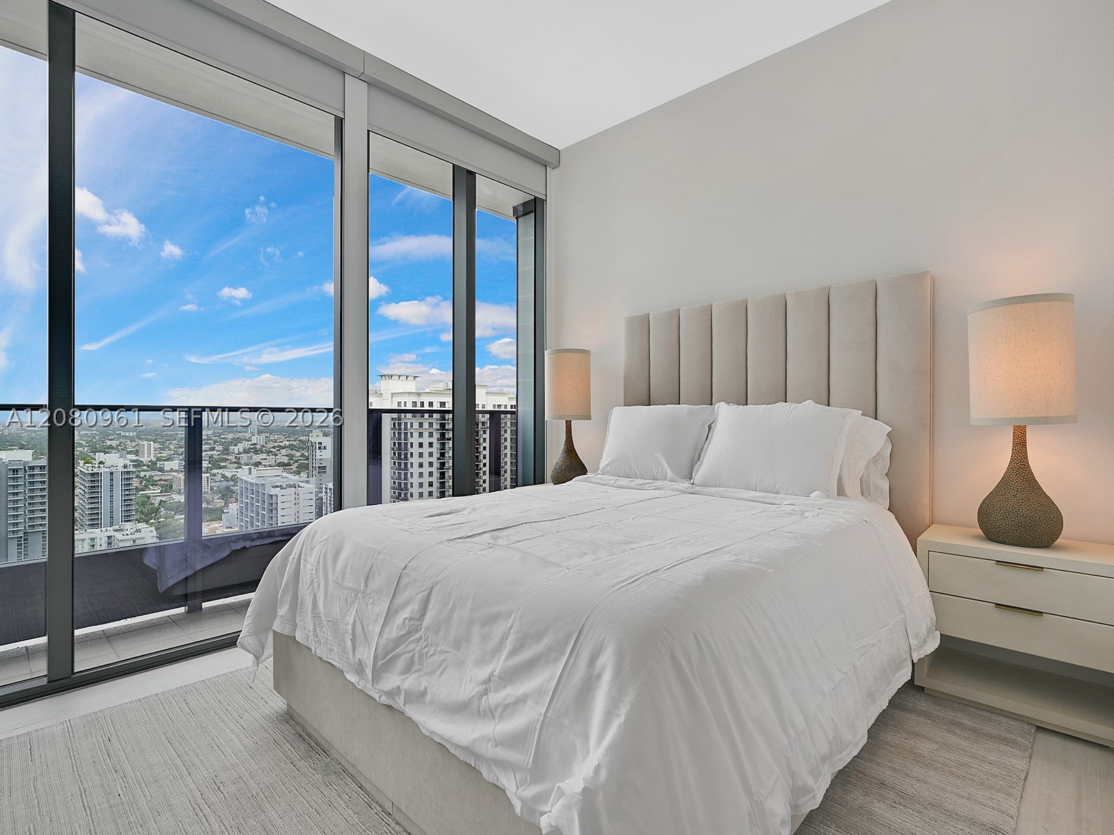 1000 Brickell Plz #3402, Miami FL 33131