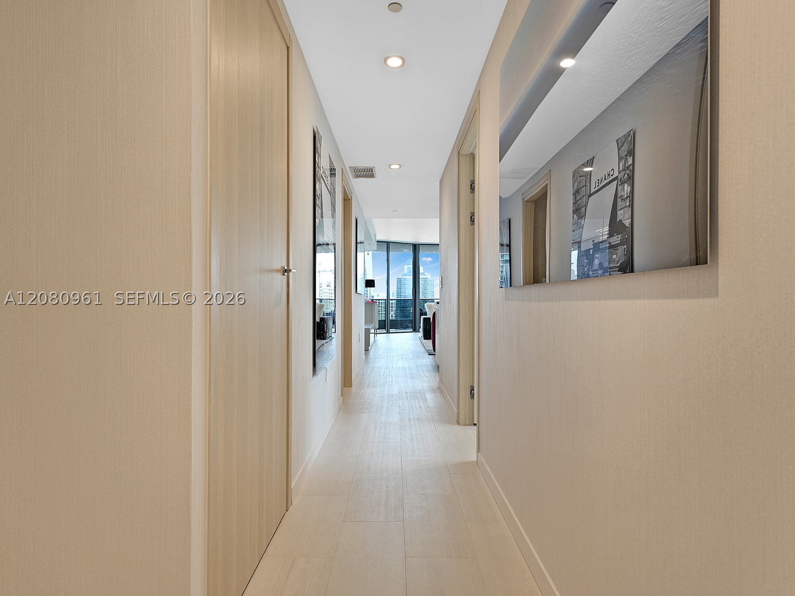 1000 Brickell Plz #3402, Miami FL 33131