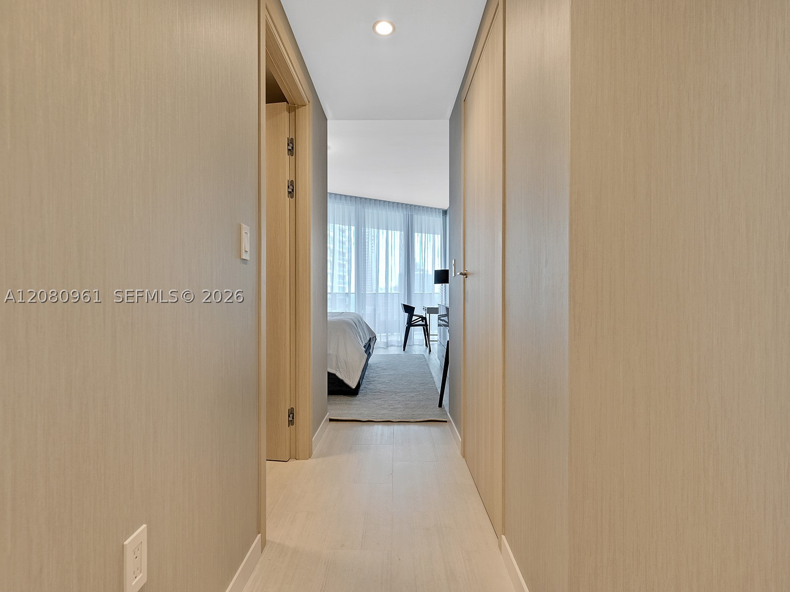 1000 Brickell Plz #3402, Miami FL 33131