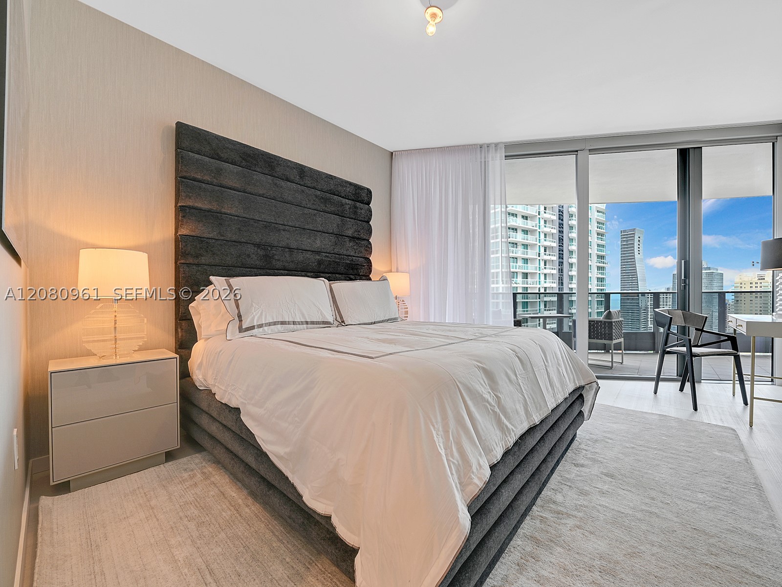 1000 Brickell Plz #3402, Miami FL 33131