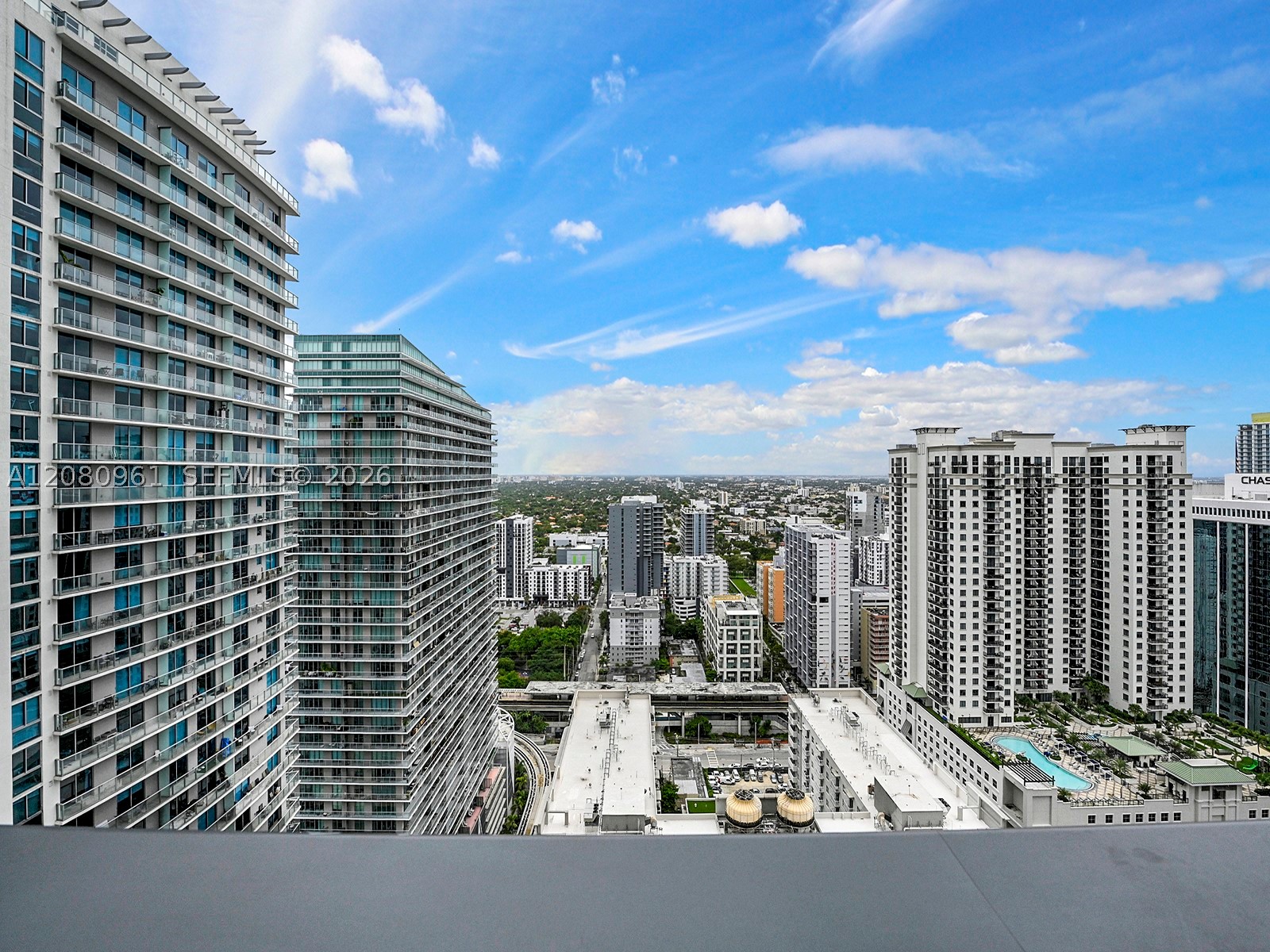 1000 Brickell Plz #3402, Miami FL 33131
