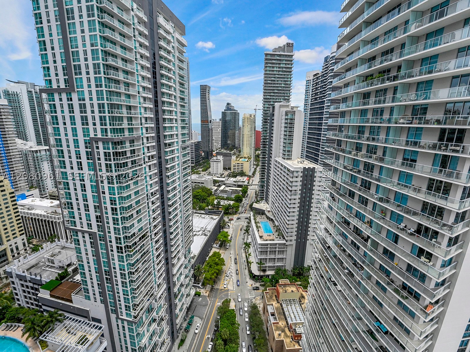 1000 Brickell Plz #3402, Miami FL 33131